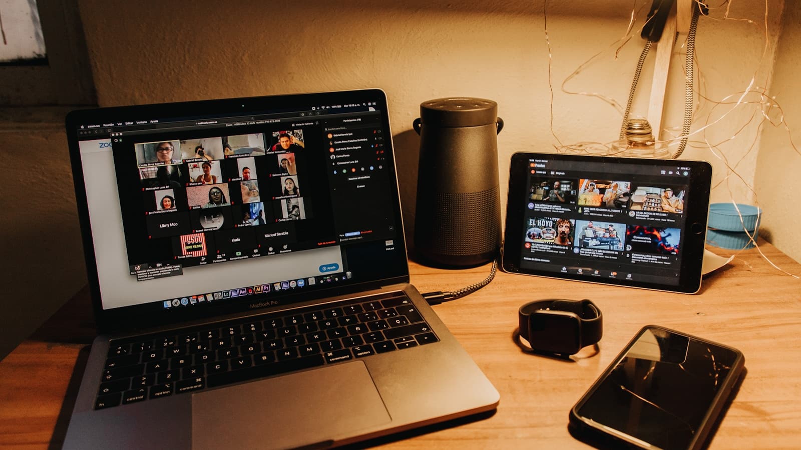 Aktuelle Umfrage zeigt: Mangel an Selbstführungskompetenzen führt zu Unproduktivität im Homeoffice